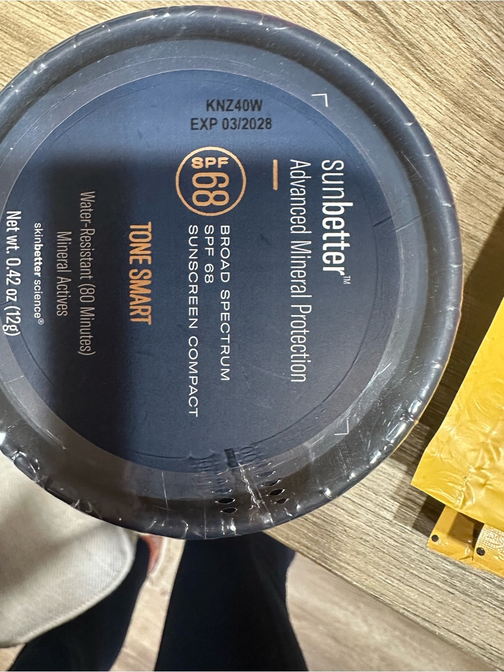 Skinbetter Science Sunbetter Tone Smart SPF 68 Sunscreen Compact - Dark Blue - Picture 2 of 2